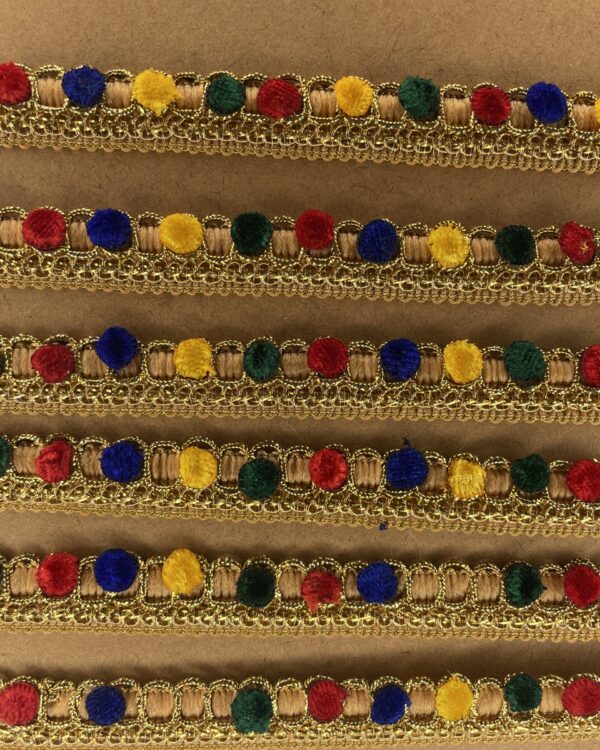 Custome-made (laces)