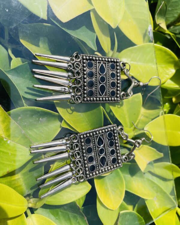 Square shaped oxidised earrings