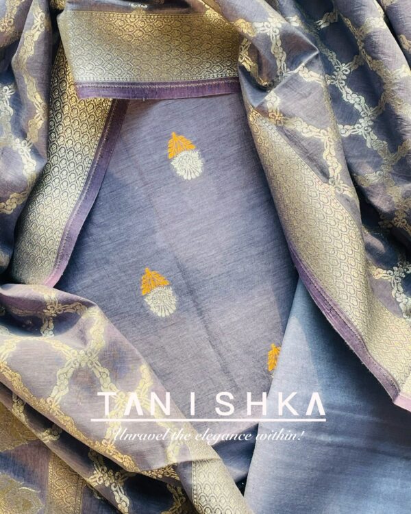 Banarsi Thread Woven Suit