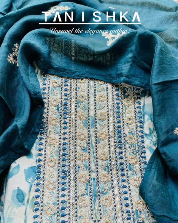 Muslin Suit with Golden Zari Work