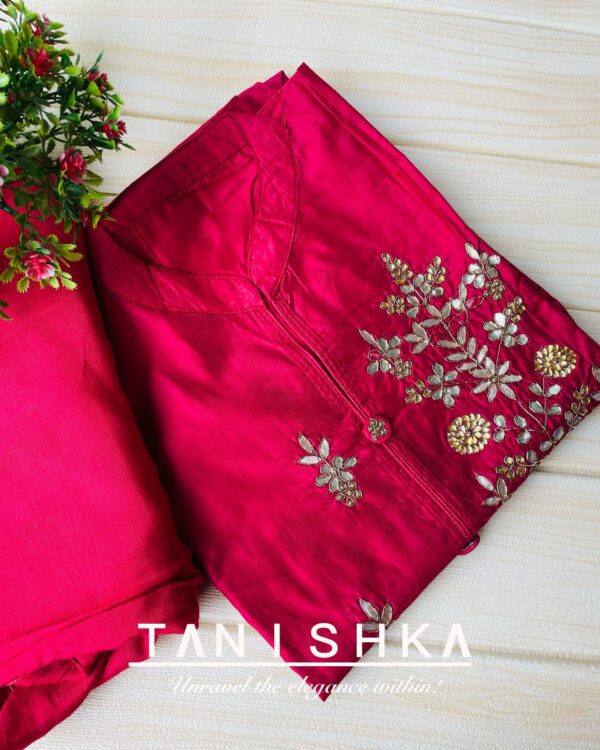 Muslin Suit with Gotapatti & Kundan Work